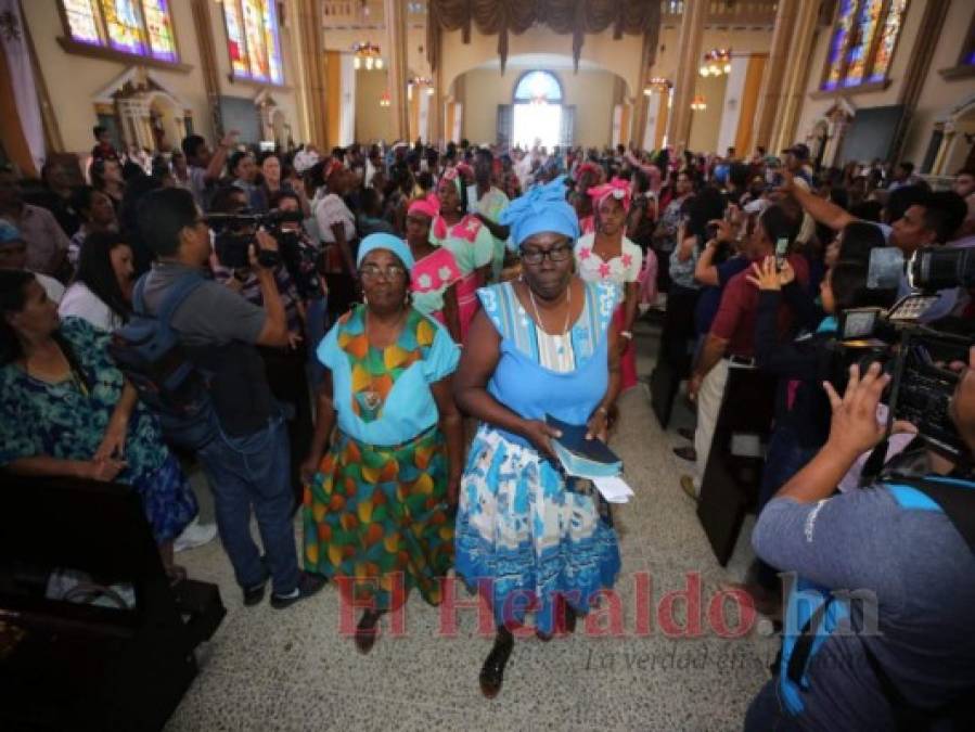 FOTOS: Así rindió honor la Pastoral Garífuna a la Virgen de Suyapa