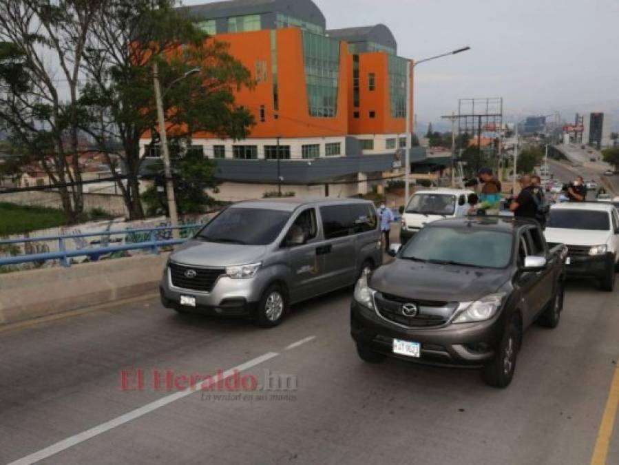 Así fue la caravana que trasladó a Chelato Uclés a la Basílica de Suyapa