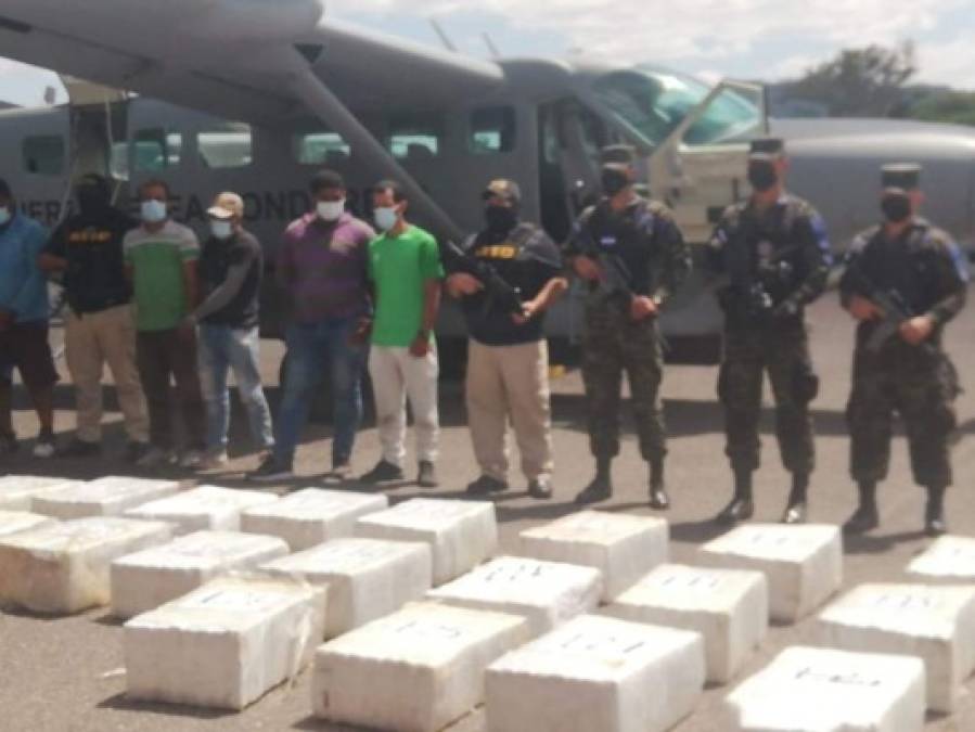 Las imágenes que dejó el fuerte decomiso de cocaína en La Mosquitia