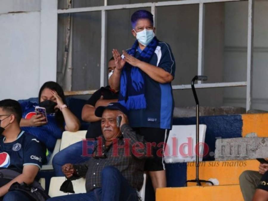 Afición azul le pone color a la final de ida entre Motagua y Comunicaciones (Fotos)