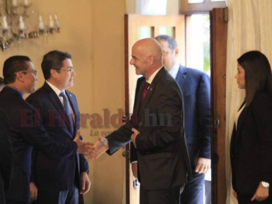 Infantino en Honduras: avión privado, recibido por JOH y presente en El Birichiche