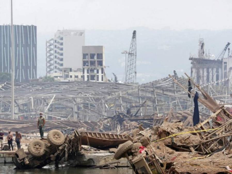 Imágenes que impactan: Beirut llora a sus muertos; sigue búsqueda de más víctimas