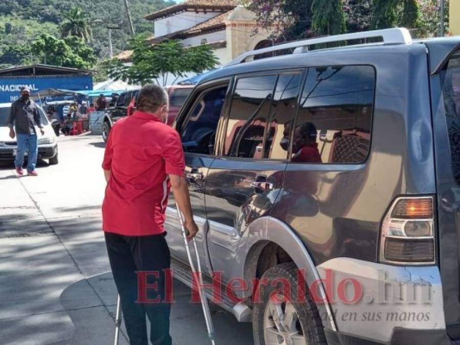 En vehículo, mototaxi o caballo: Así llegó a votar la gente en Santa Ana, Ojojona y Sabanagrande