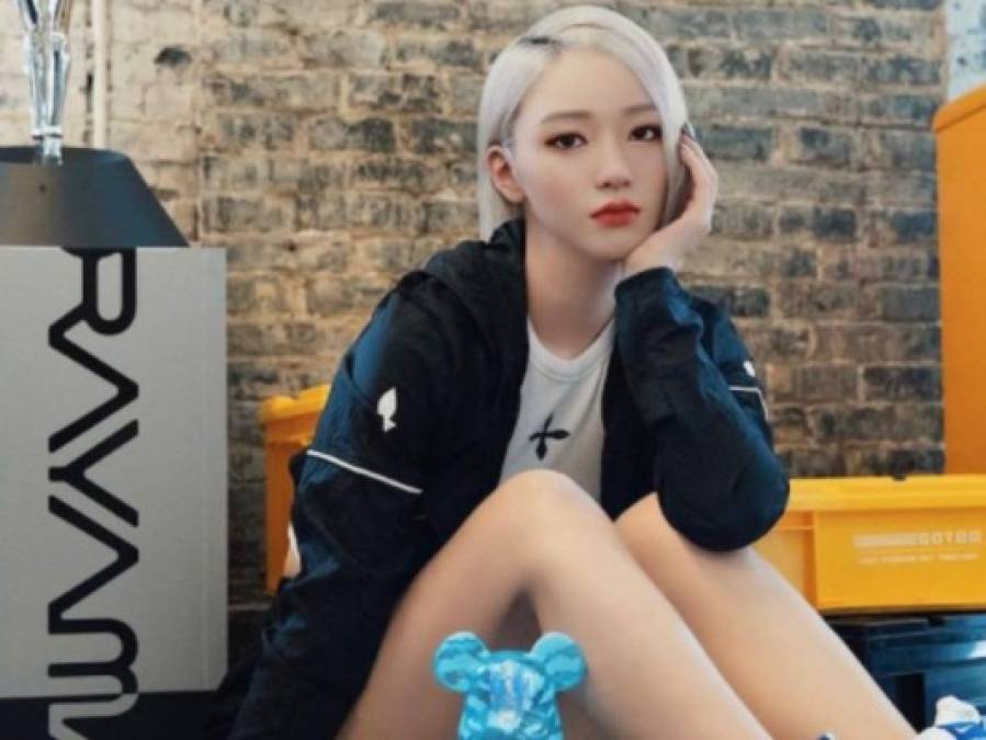 Ella es Ayayi, la bella influencer virtual que parece un humano real en China