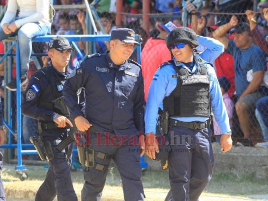 FOTOS: Llenazo en Danlí para el partido Real de Minas vs Olimpia