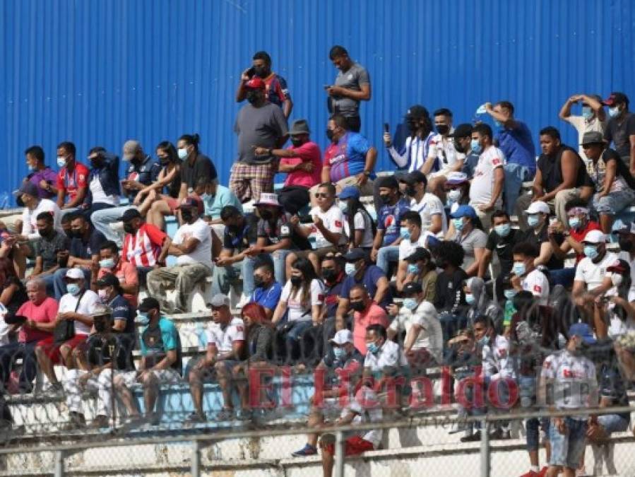 Belleza presente, aglomeraciones y llenazo, así se vivió el clásico entre Motagua y Olimpia