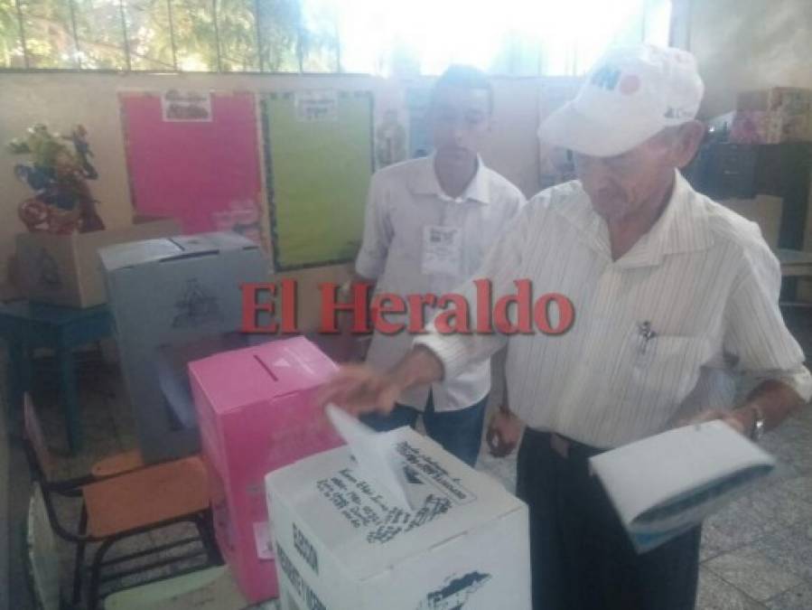 Elecciones: Hondureños en el interior del país acuden a las urnas a ejercer el sufragio