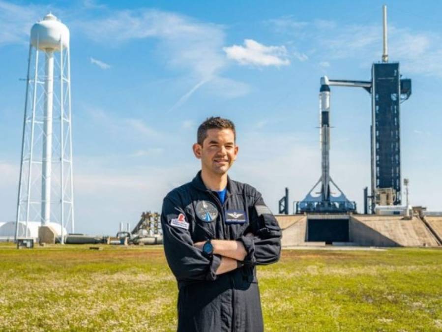 De un millonario a una sobreviviente del cáncer ¿Quiénes viajarán en la misión de SpaceX?