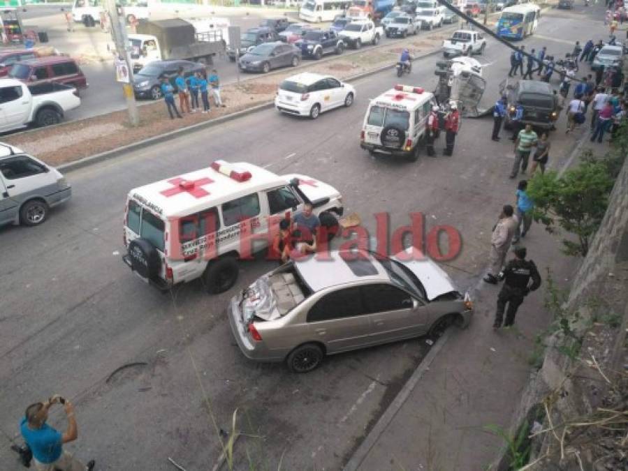 Impactantes imágenes del aparatoso accidente provocado por rastra en El Carrizal
