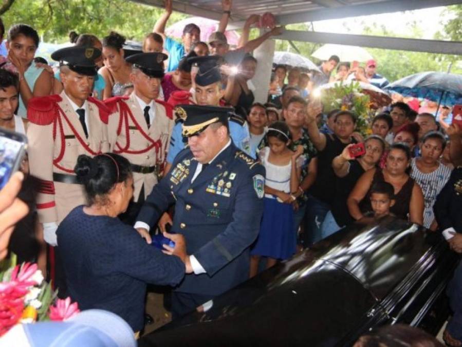 Así fue el entierro del policía que falleció en accidente de tránsito