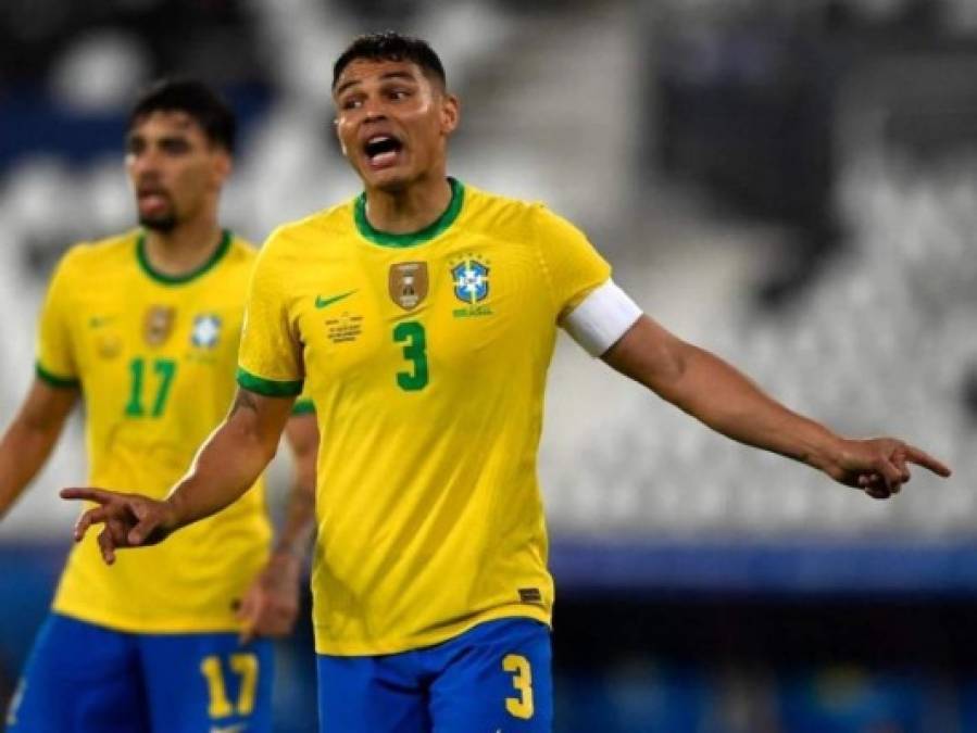 Futbolistas 'viejos' que siguen siendo unos cracks en la cancha