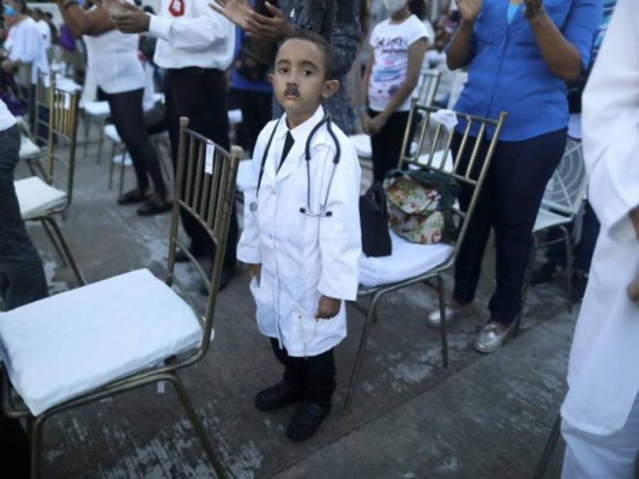 Viviendo entre covid y protestas, estas son las mejores fotos de la semana en América Latina