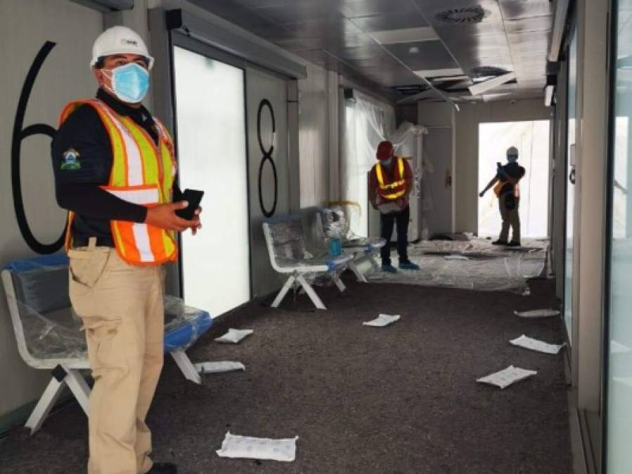 FOTOS: Así avanza la inspección de los 78 contenedores con hospitales móviles