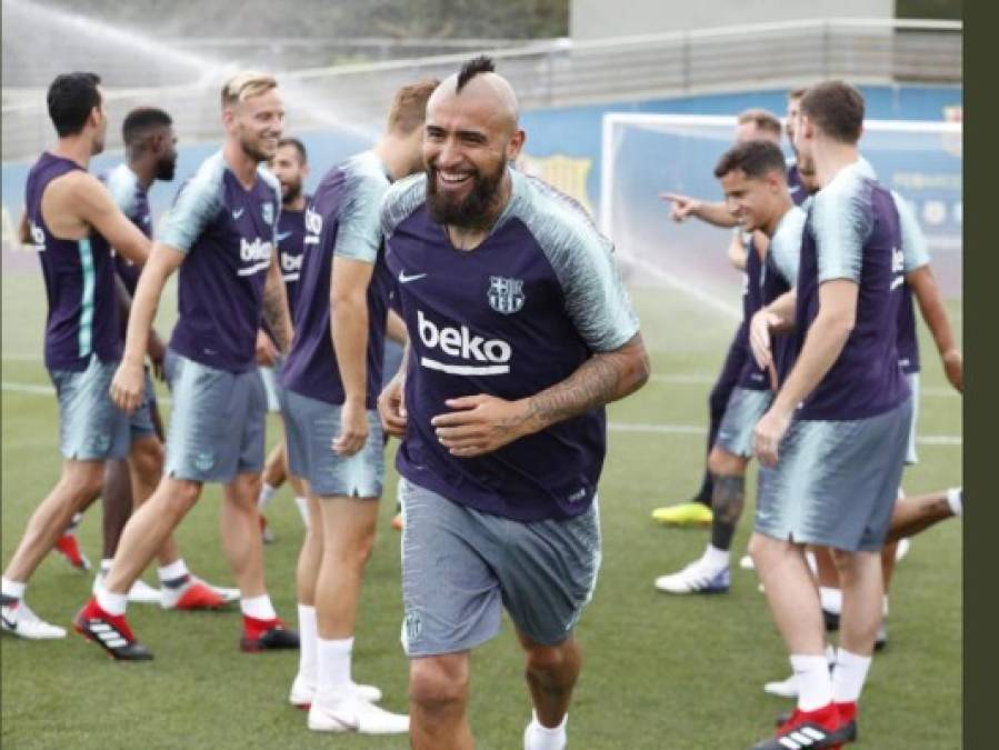 Así fue el primer día de Arturo Vidal en el Barcelona