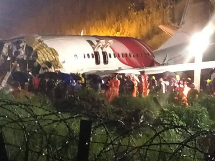 Impactantes imágenes del terrible accidente de avión en India