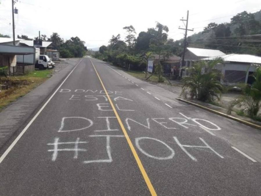 FOTOS: Se expande por toda Honduras la pregunta '¿Dónde está el dinero?'