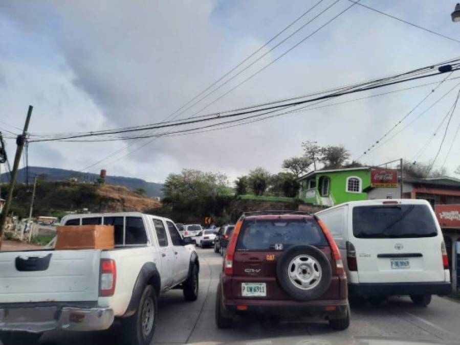 Paro de transporte público provoca enfrentamientos y caos en la capital (FOTOS)