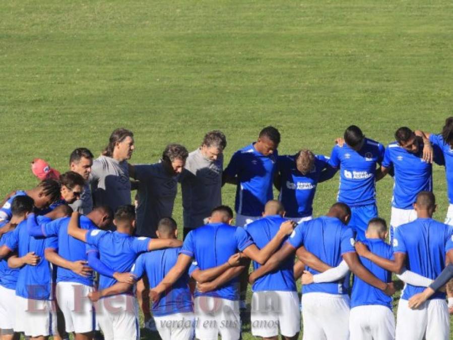 FOTOS: Concentrado y pensando en coronarse el domingo, así entrenó el Olimpia de Troglio