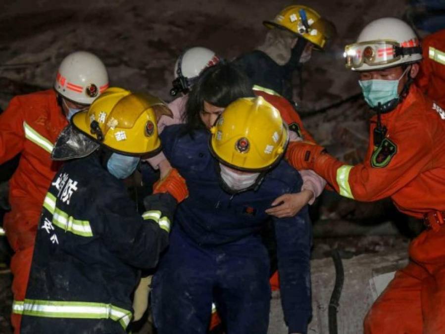 Impactantes fotos del derrumbe de hotel que albergaba enfermos de coronavirus