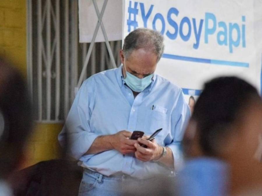 Con aglomeraciones y otros sin mascarilla: así fueron las concentraciones políticas este fin de semana