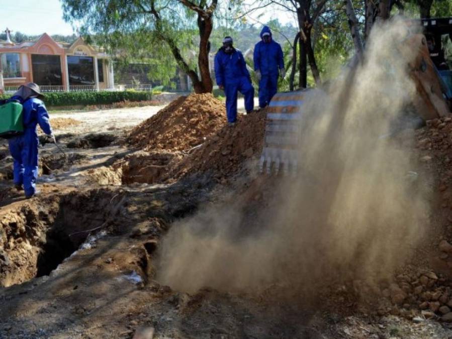 Cadáveres se acumulan en casas por falta de espacio en cementerios de ciudad boliviana