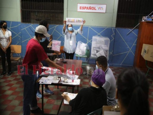 Fotos: Así se desarrolló el conteo de votos en la capital de Honduras