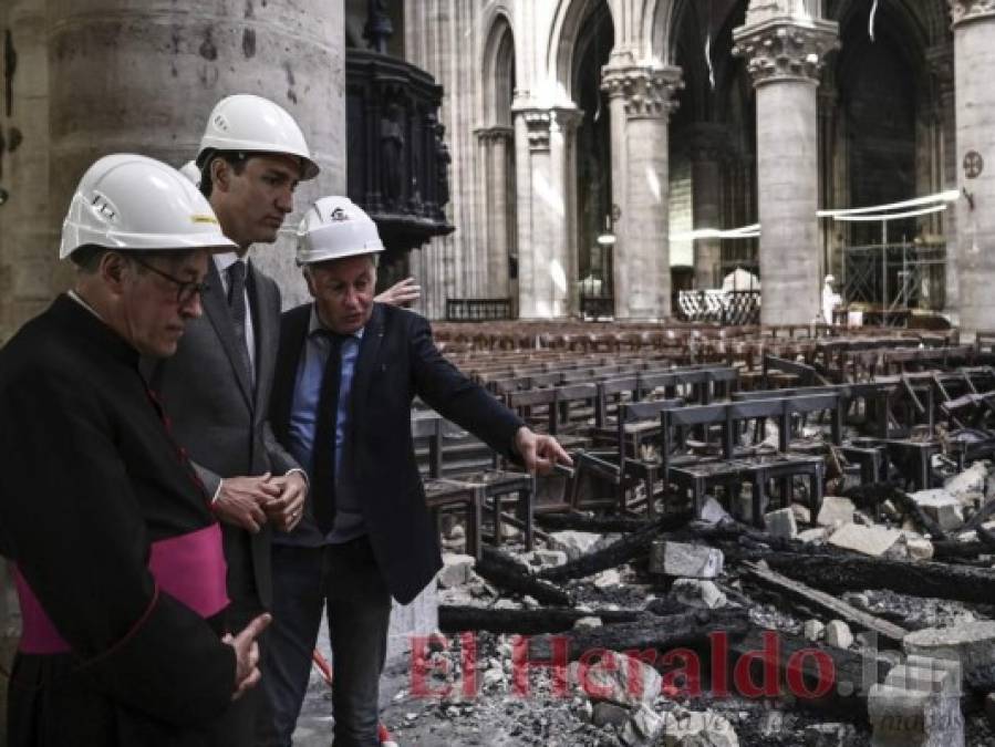 Así luce la catedral de Notre Dame a un mes del incendio