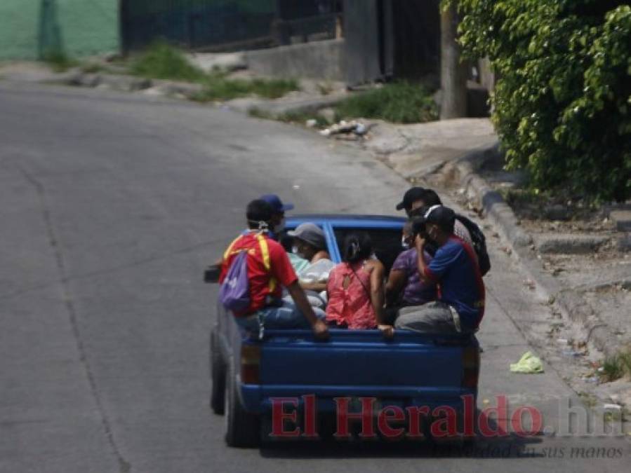 En 'pailas', así se movilizan capitalinos ante falta de transporte público