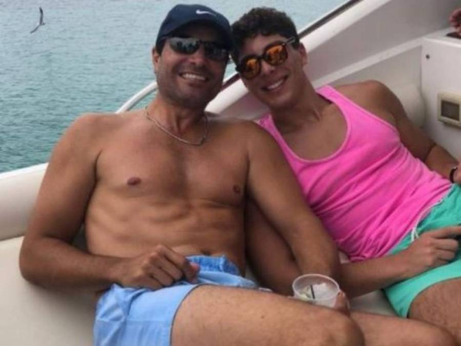 Hijos de famosos latinos más guapos que sus padres (FOTOS)