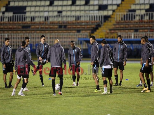 Comunicaciones realiza reconocimiento de cancha previo a la final de la Concacaf contra Motagua (Fotos)   