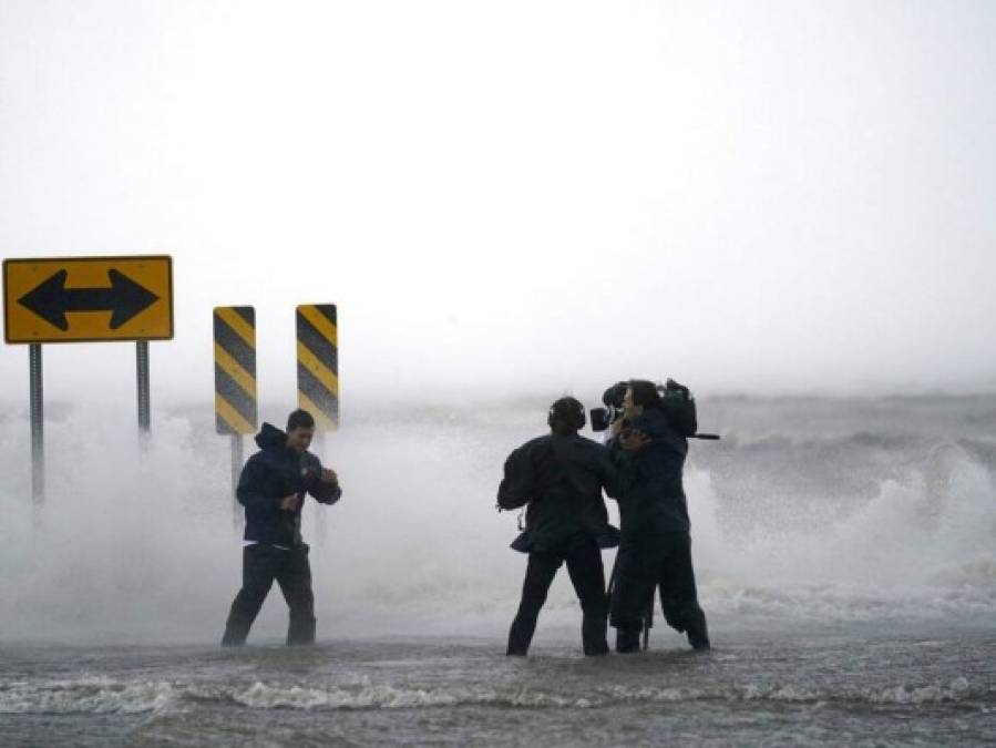 Imágenes impactantes: Evacuaciones y miedo en Luisiana tras la llegada del huracán Ida