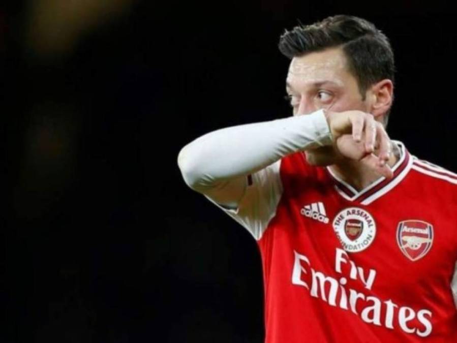 Mesut Özil y las polémicas que han salpicado su carrera