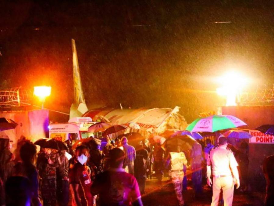 Impactantes imágenes del terrible accidente de avión en India