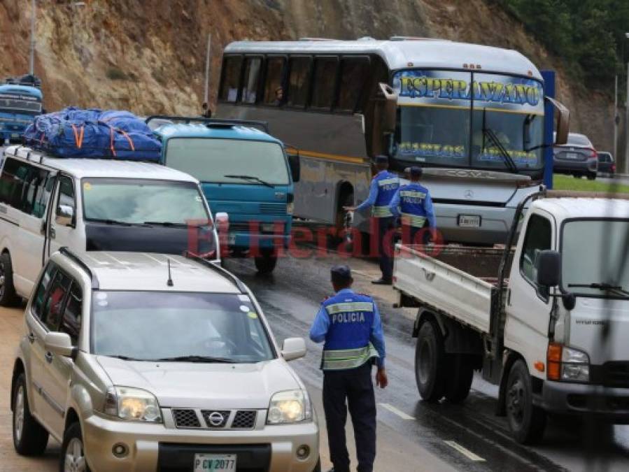 Llegan las caravanas de capitalinos que regresan del feriado morazánico