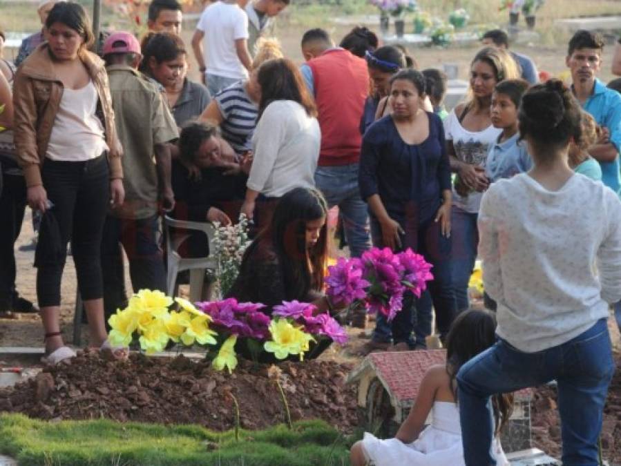 El desgarrador entierro de Emily Roque, la niña que murió calcinada en la colonia Fernando Calderón