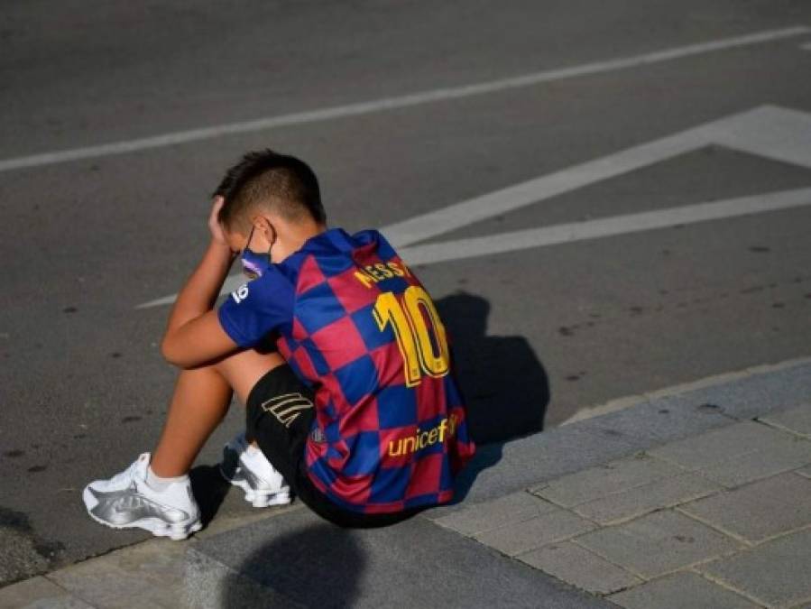 ¡Sin Messi! Así fueron los jugadores del Barcelona a hacerse las pruebas PCR