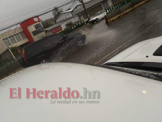 FOTOS: Tormenta azotó las calles de la capital de Honduras