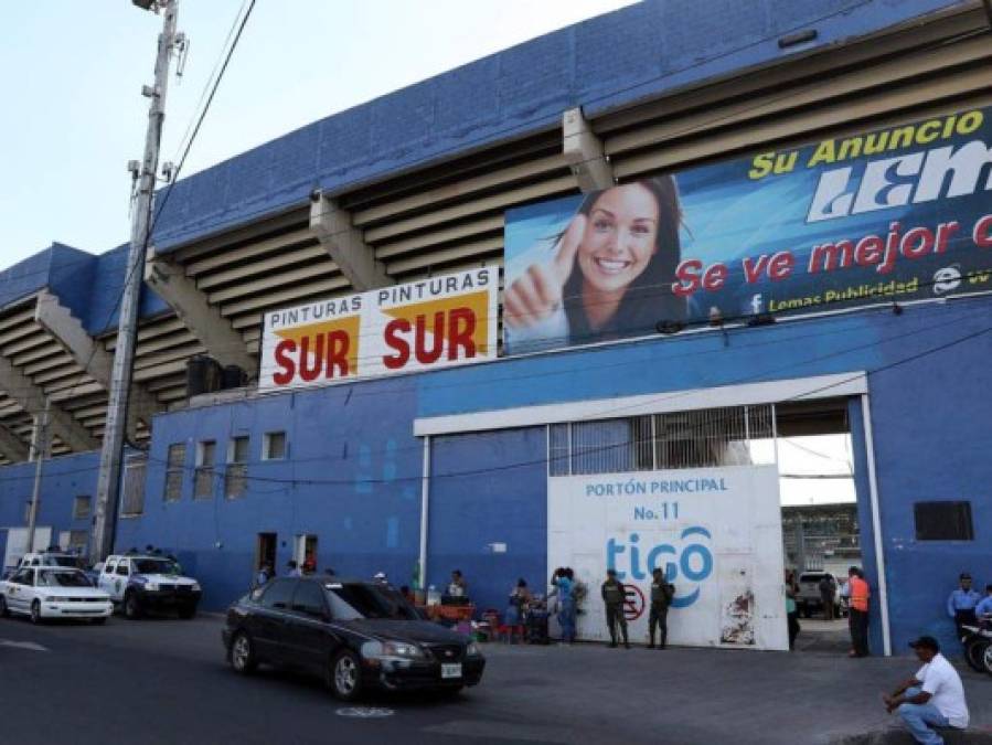 El Estadio Nacional no cumple con las normas FIFA...