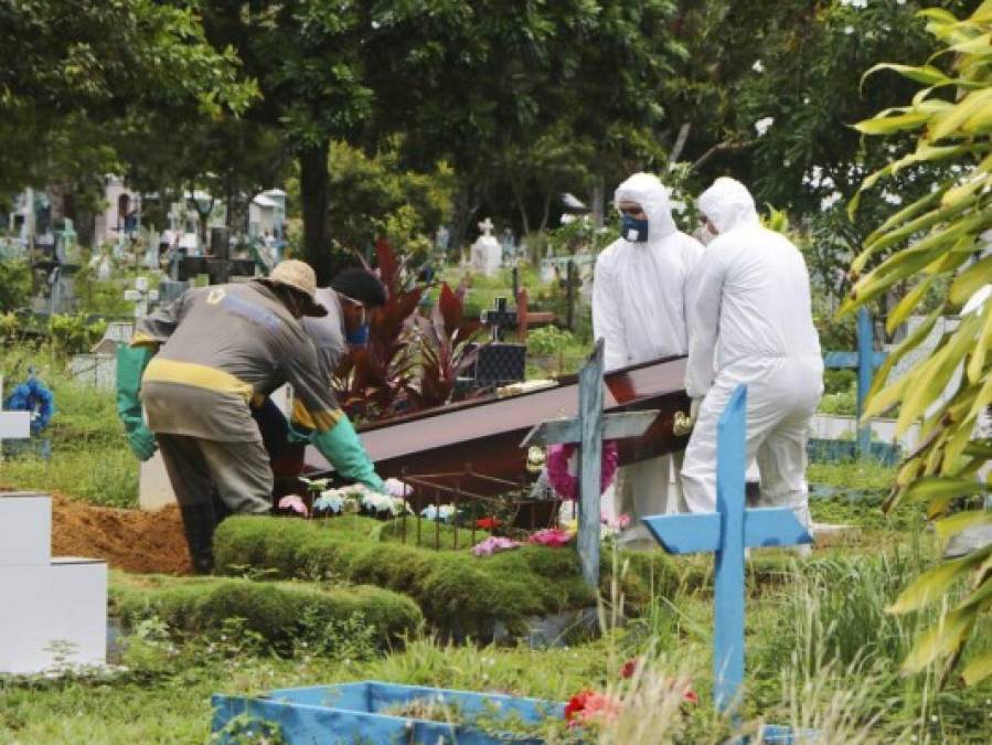 Drama en cementerios del mundo ante miles de muertos por coronavirus