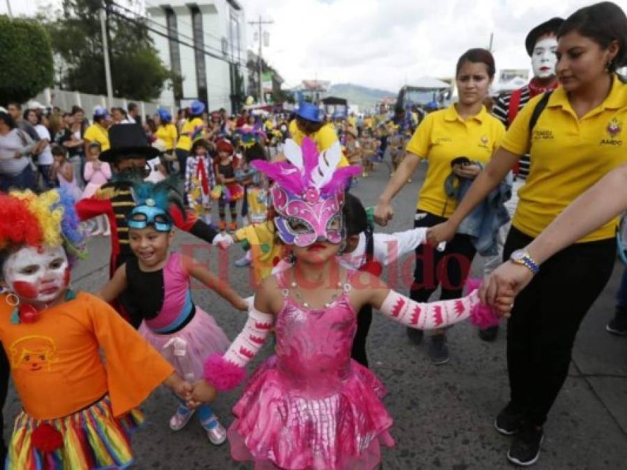 Fiesta, color, ritmo y sabor en el 440 aniversario de la capital de Honduras
