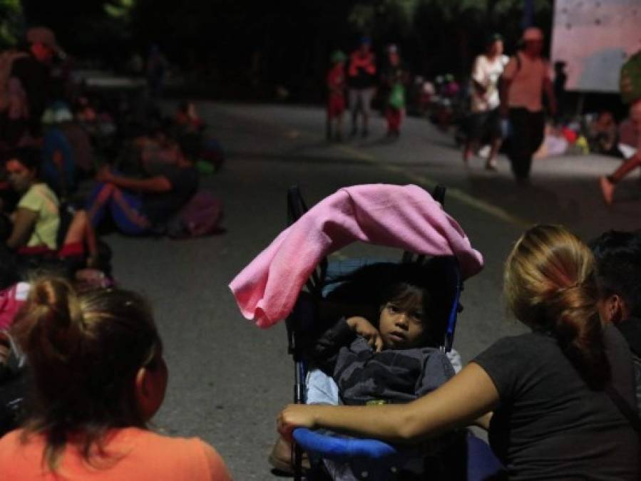 FOTOS: Ellos son los niños hondureños de la caravana migrante que buscan llegar a Estados Unidos