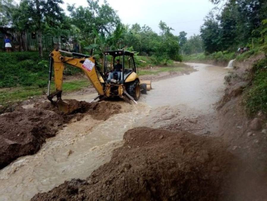 FOTOS: Un Valle de Sula anegado se prepara para más inundaciones