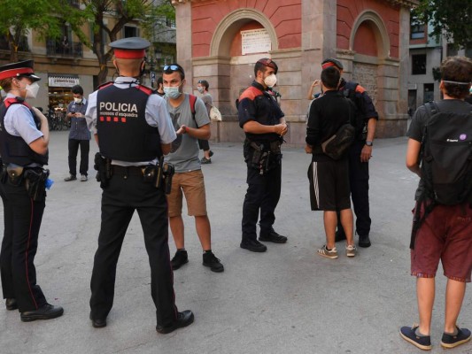 FOTOS: España lucha contra la pandemia mientras busca salir del encierro y reactivar la economía