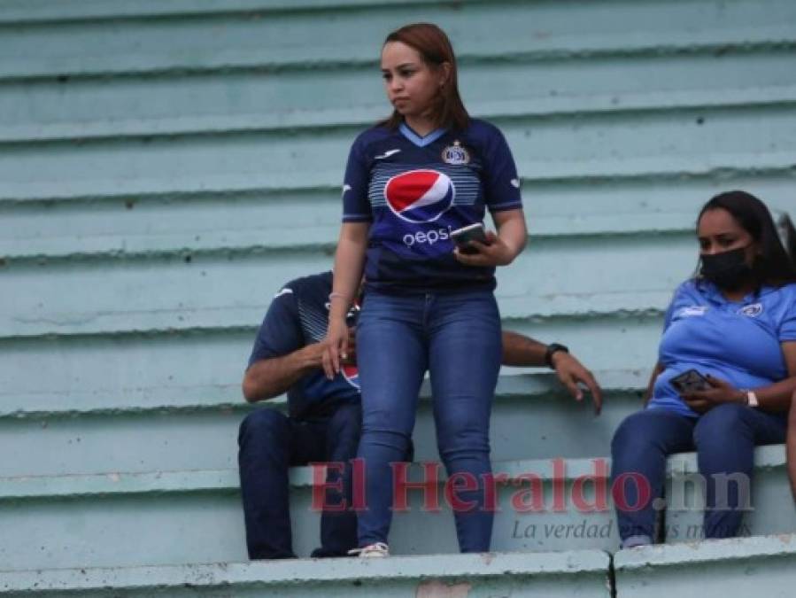 Belleza presente, aglomeraciones y llenazo, así se vivió el clásico entre Motagua y Olimpia