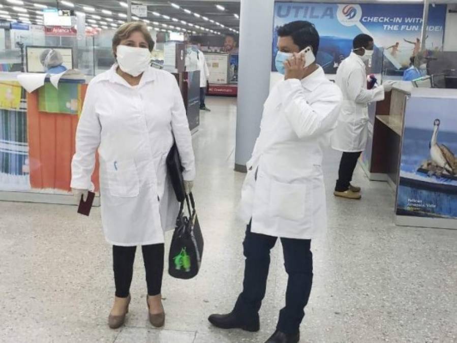 EN FOTOS: La llegada de médicos cubanos que combatirán Covid-19 en Honduras
