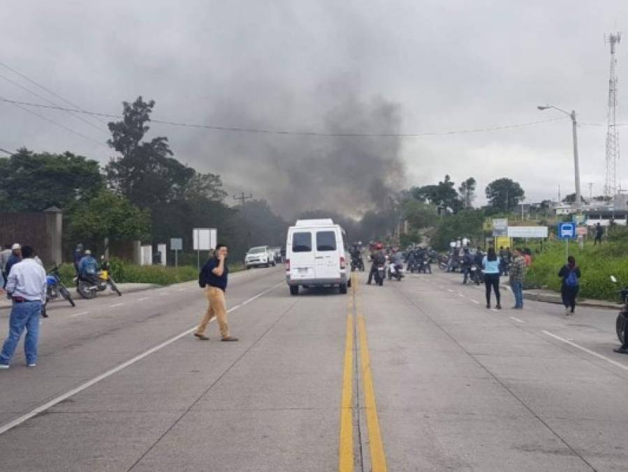 FOTOS: Así amanecieron las calles de la capital hondureña tras intensa noche de protestas