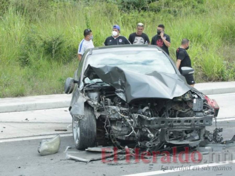 Los destrozos que dejó la triple colisión registrada en el anillo periférico