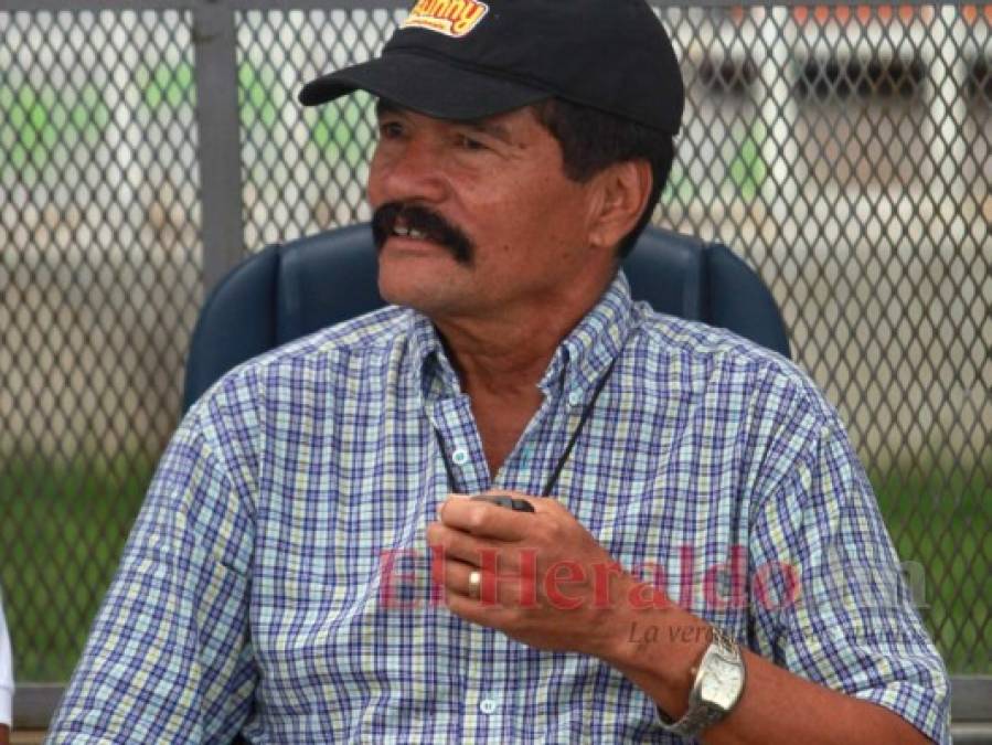 En imágenes: La vida del entrenador Hernán García, quien murió hoy producto de una enfermedad