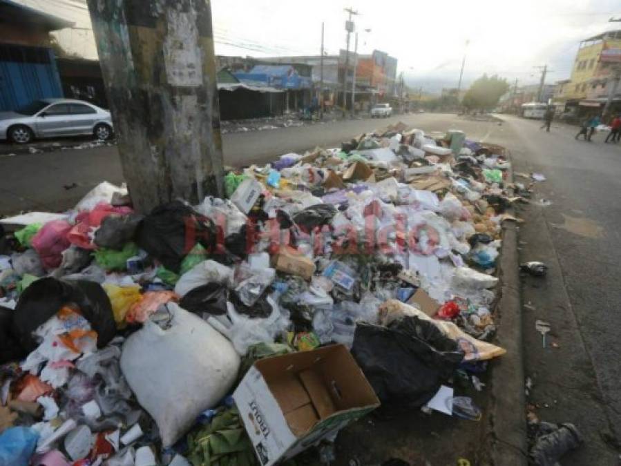 Más de 100 toneladas de basura dejó la Navidad en las calles capitalinas