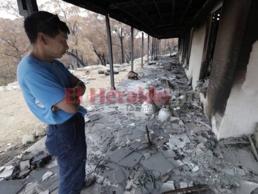 FOTOS: Voraces incendios dejan sin hogar a familias australianas